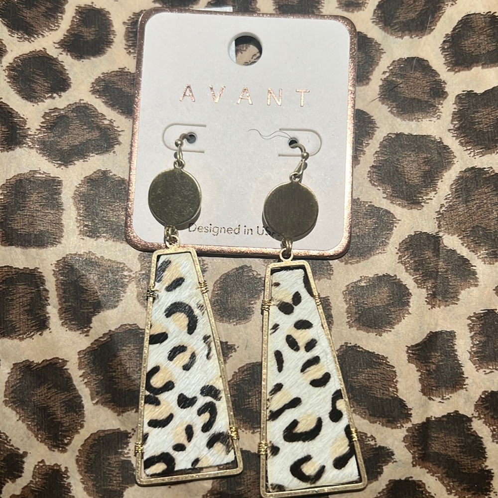 Chloe leopard print dangle earring